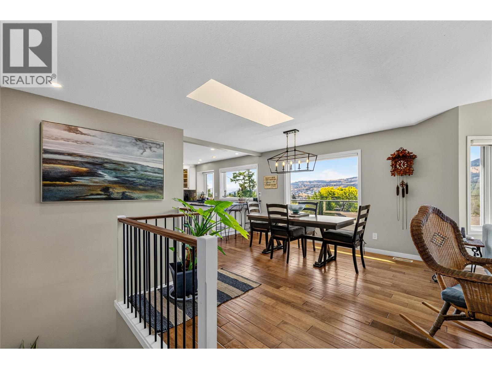 1434 Mt Dufferin Drive, Kamloops, British Columbia  V2E 1S1 - Photo 8 - 10398208