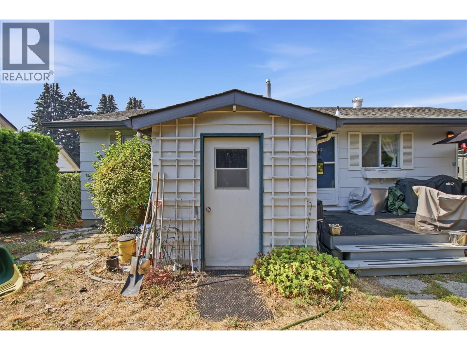 284 Arrowstone Drive, Kamloops, British Columbia  V2C 1P7 - Photo 29 - 10397981