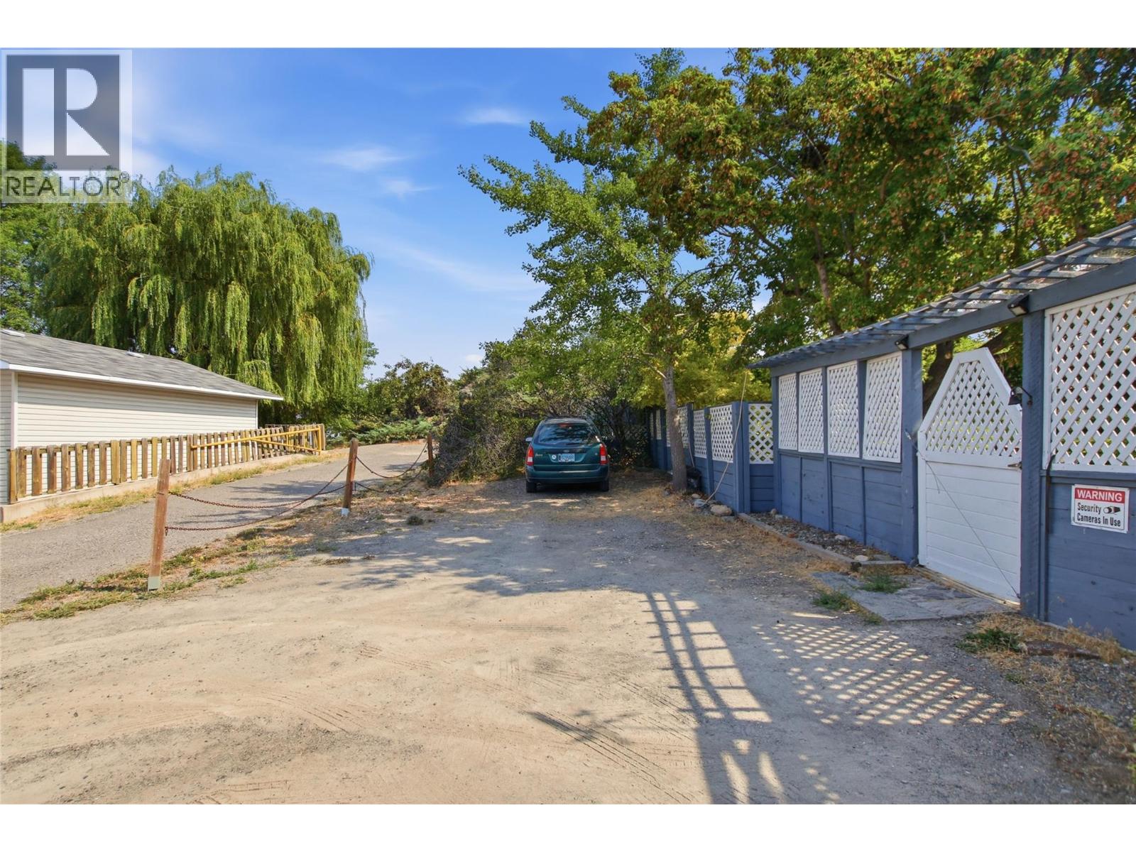 284 Arrowstone Drive, Kamloops, British Columbia  V2C 1P7 - Photo 31 - 10397981