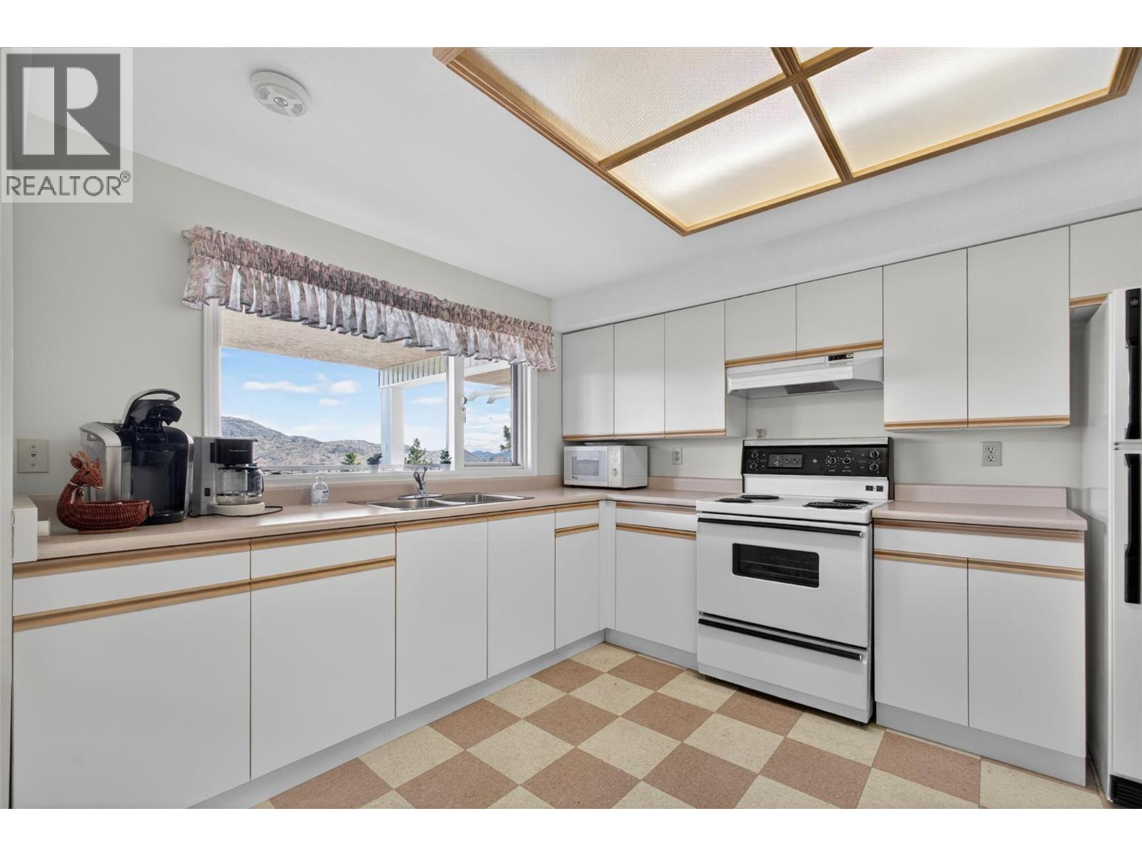 4630 Ponderosa Drive Unit# 308, Peachland, British Columbia  V0X 1H5 - Photo 36 - 10398070