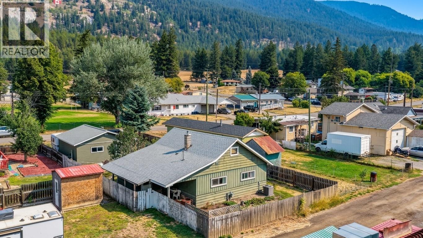 5727 Ponderosa Road, Falkland, British Columbia  V0E 1W0 - Photo 46 - 10397788