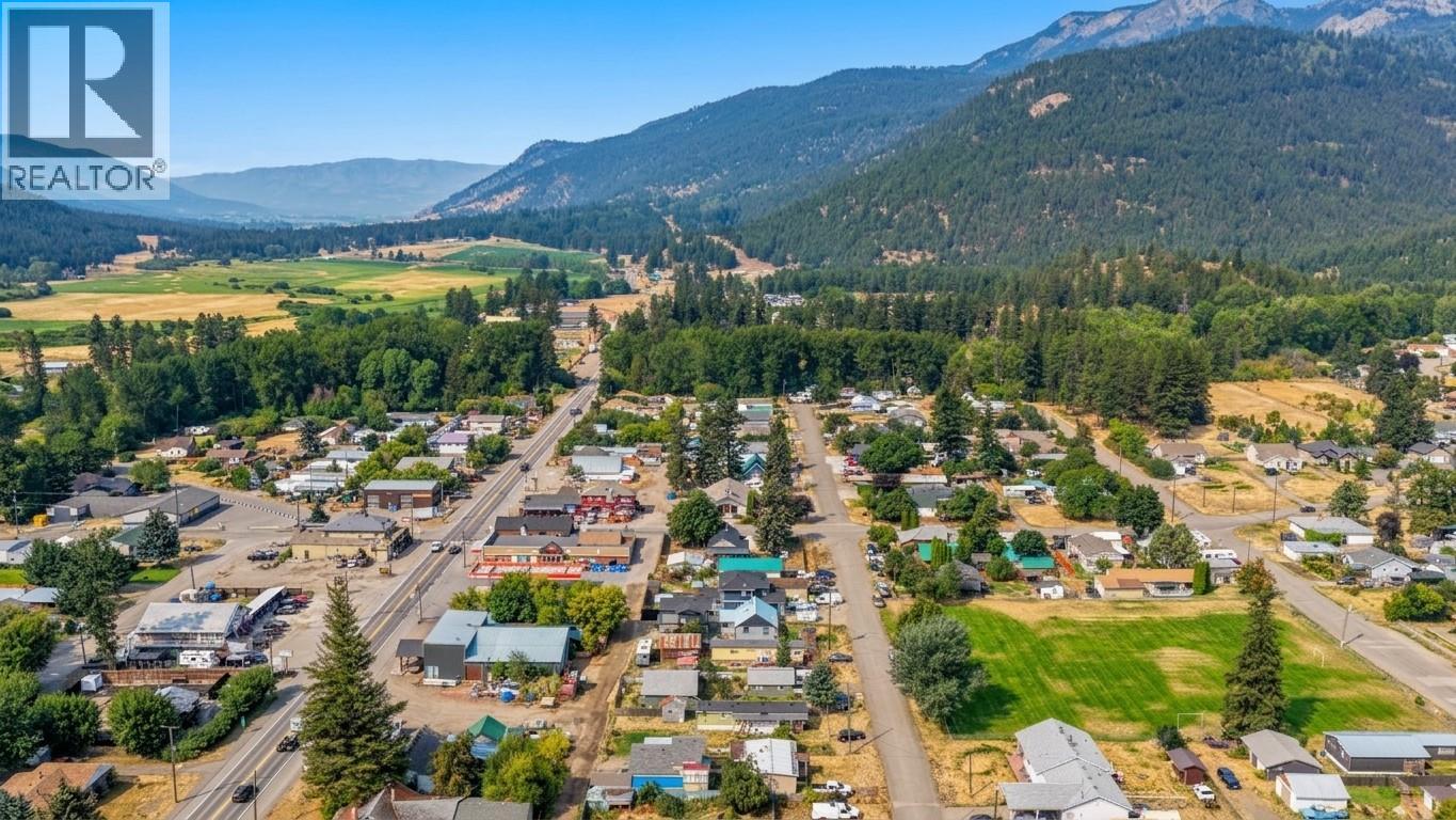5727 Ponderosa Road, Falkland, British Columbia  V0E 1W0 - Photo 53 - 10397788