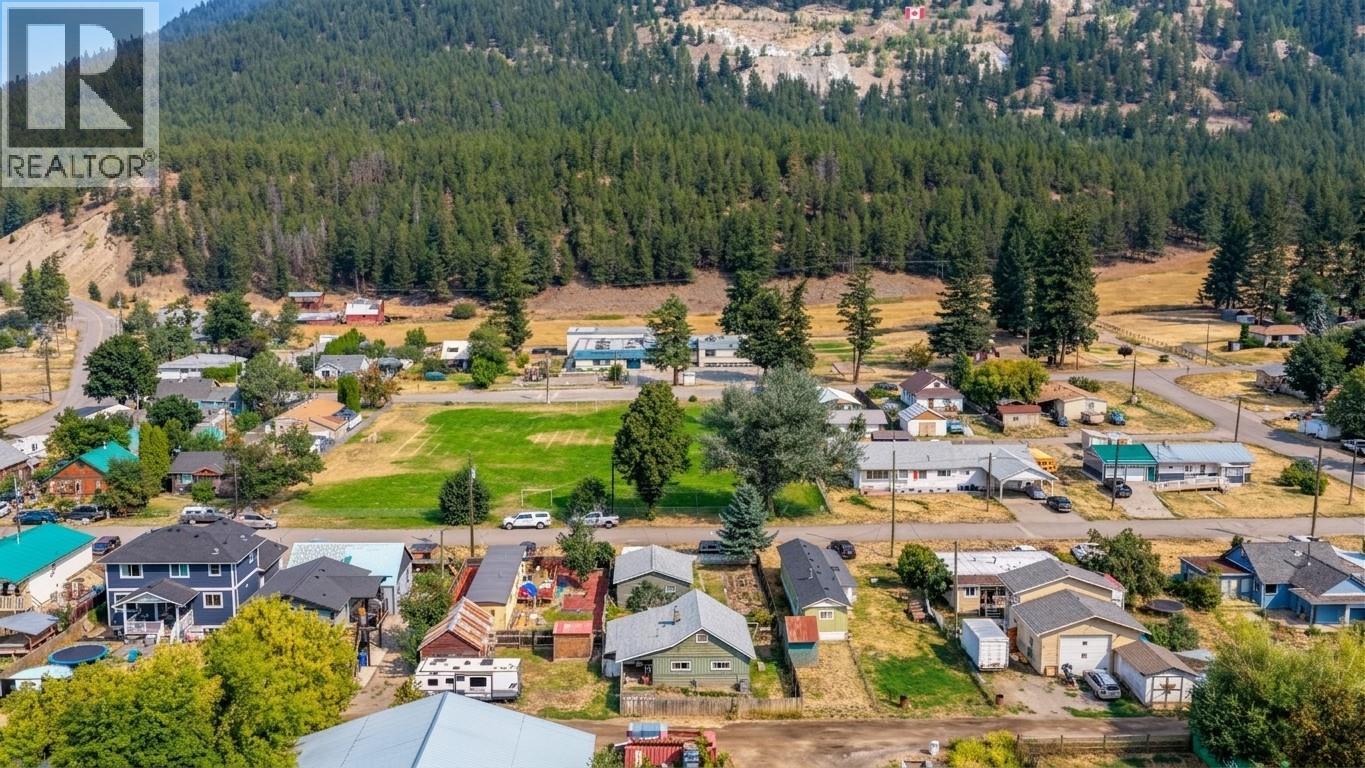 5727 Ponderosa Road, Falkland, British Columbia  V0E 1W0 - Photo 55 - 10397788