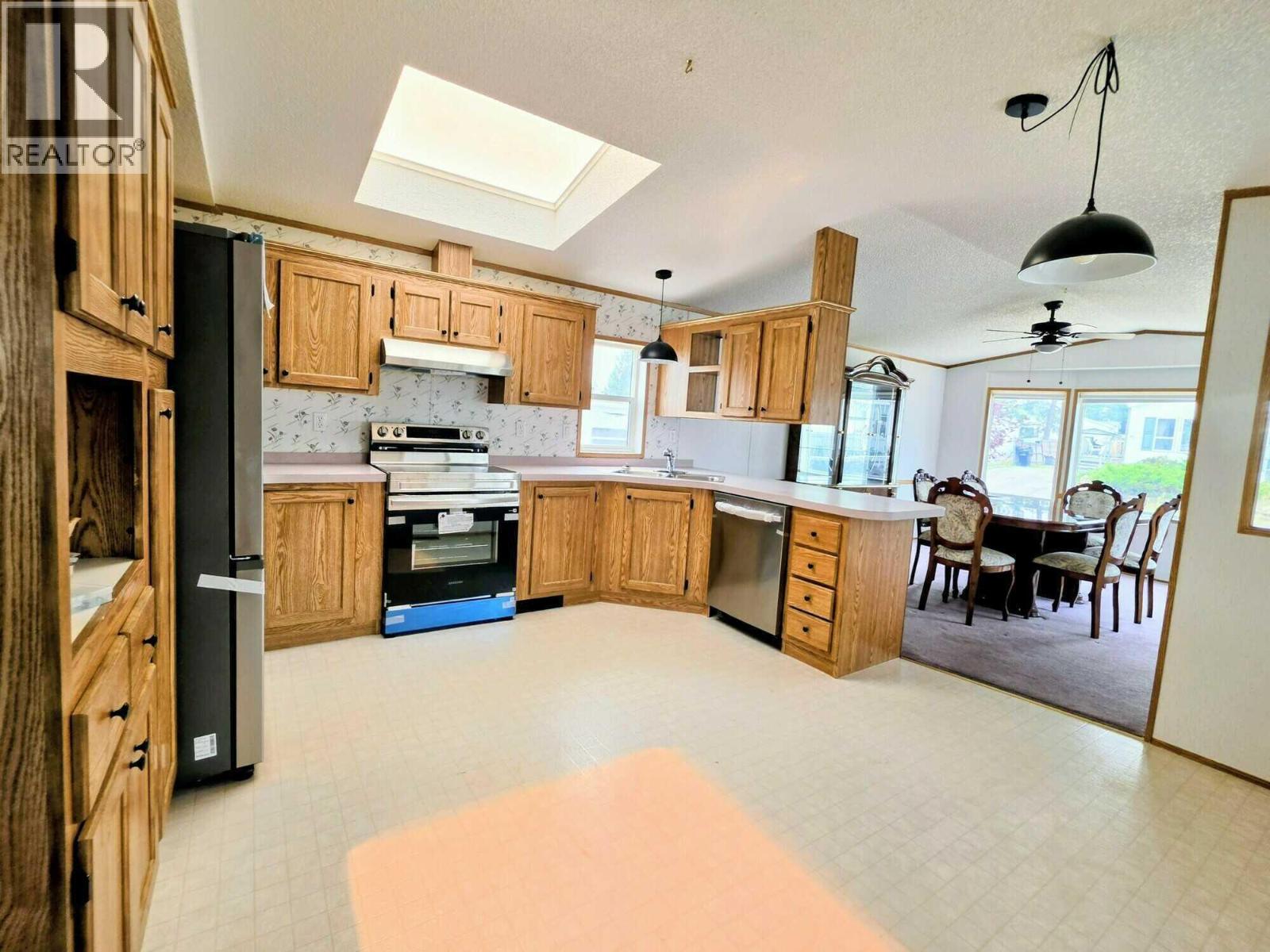 390 Mission Place, Cranbrook, British Columbia  V1C 6M9 - Photo 8 - 10398211