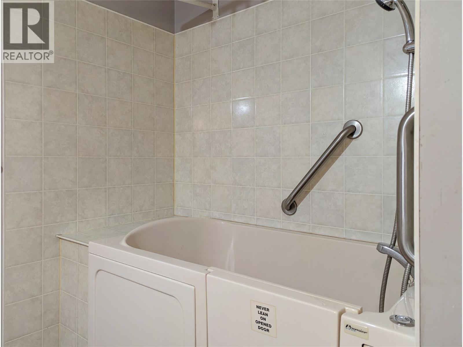 332 Schmidt Road, Clearwater, British Columbia  V0E 1N2 - Photo 15 - 10398199