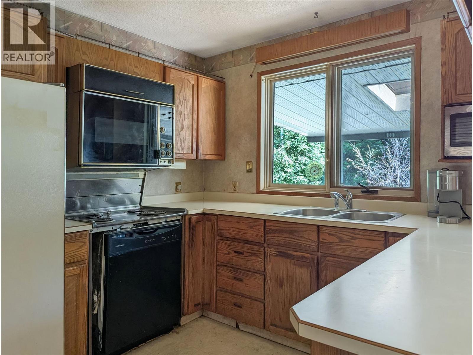 332 Schmidt Road, Clearwater, British Columbia  V0E 1N2 - Photo 6 - 10398199