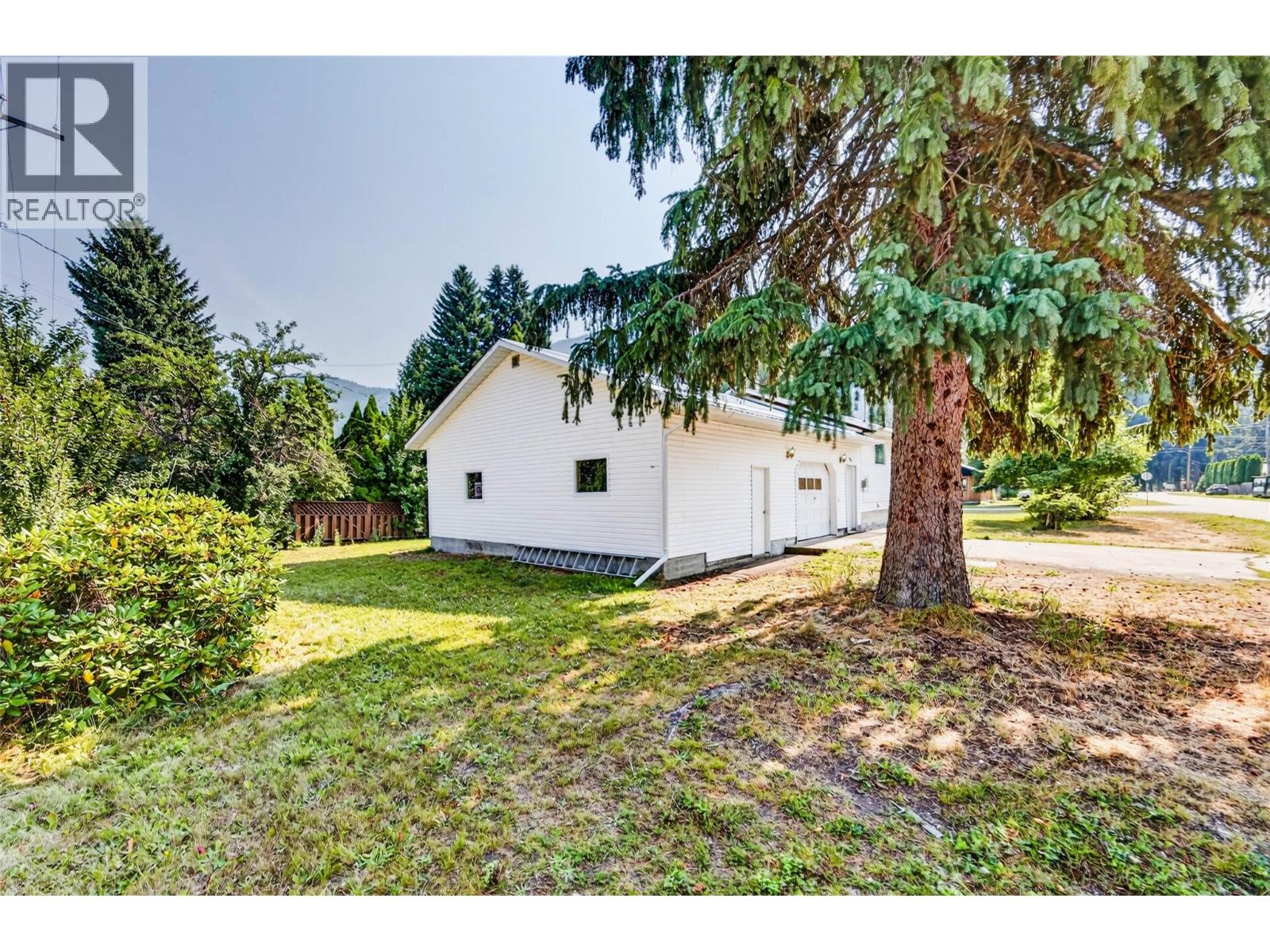 115 Second Street, Salmo, British Columbia  V0G 1Z0 - Photo 60 - 10398188