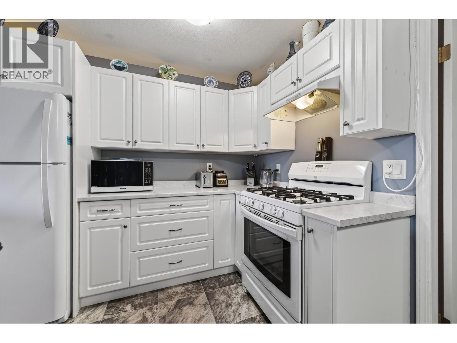 1760 North River Drive, Kamloops, British Columbia  V2B 7N7 - Photo 24 - 10398247