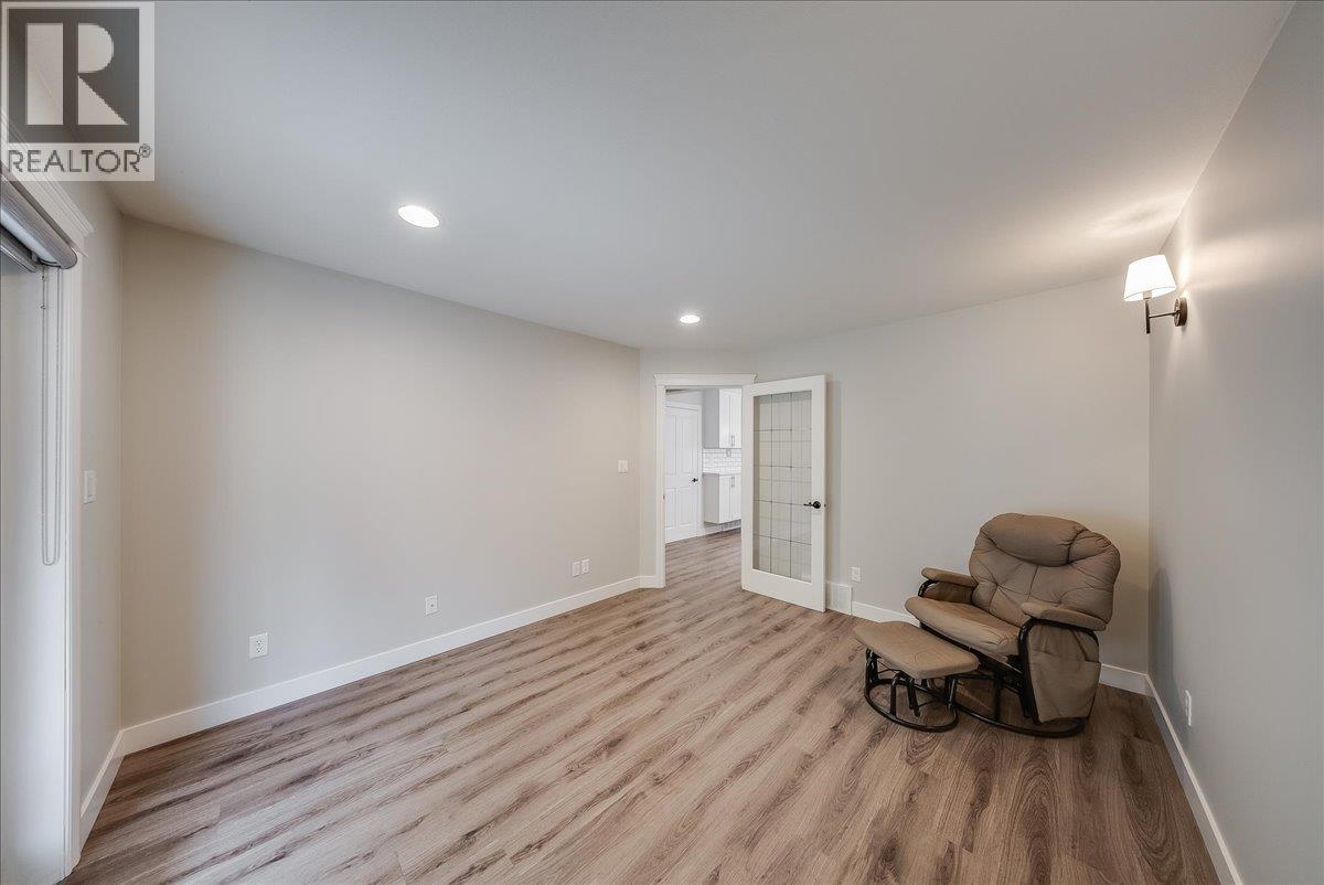 7981 Birchwood Drive, Trail, British Columbia  V1R 4Y3 - Photo 29 - 10398130