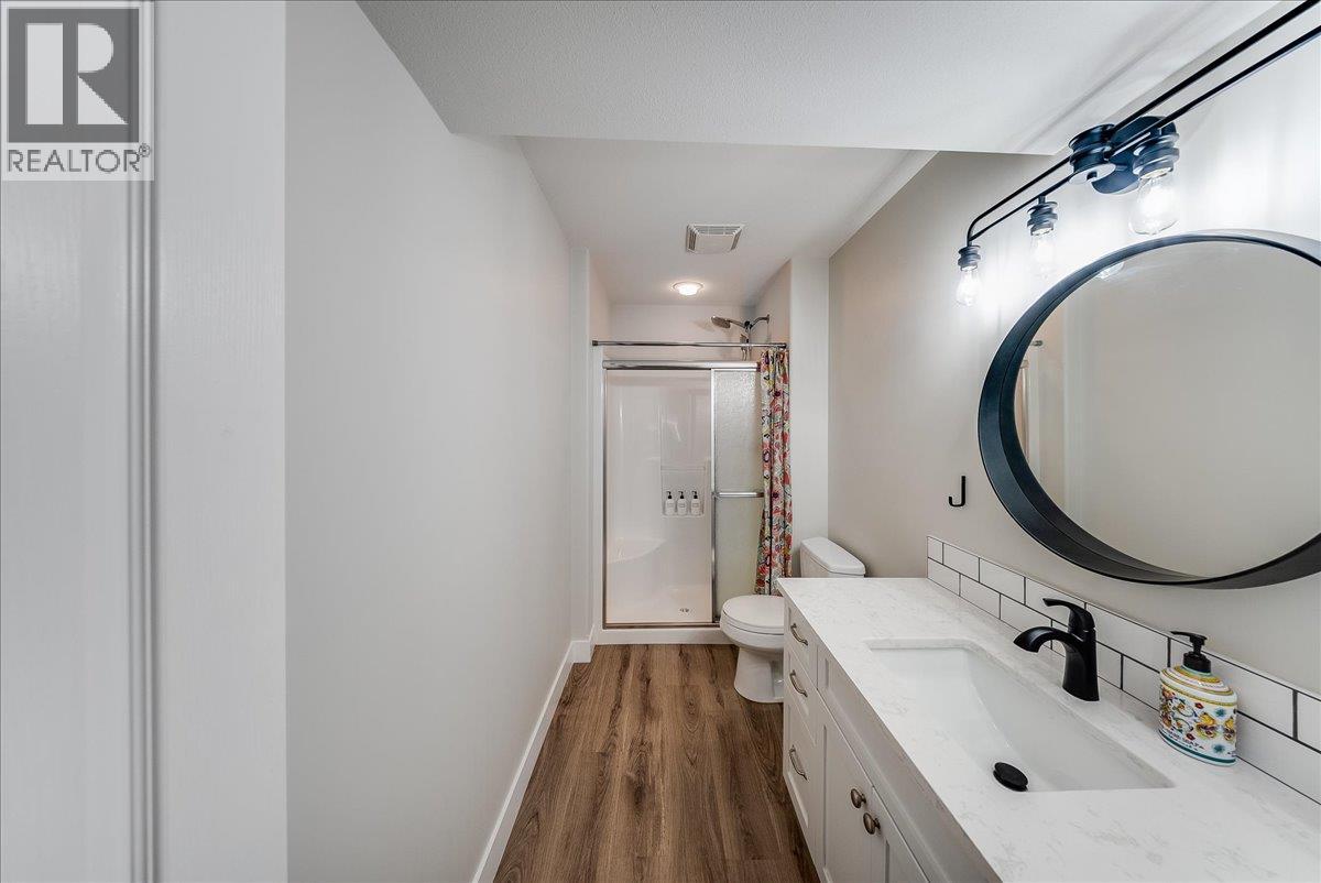 7981 Birchwood Drive, Trail, British Columbia  V1R 4Y3 - Photo 39 - 10398130
