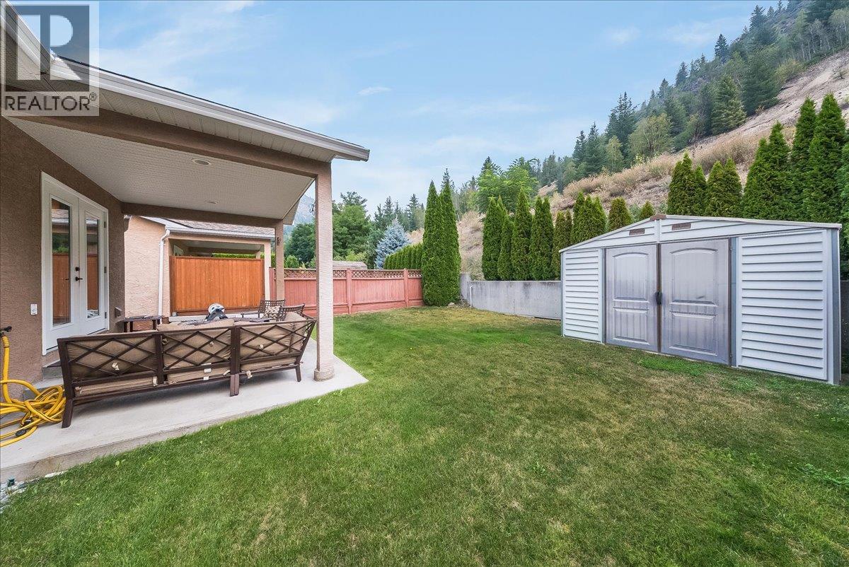 7981 Birchwood Drive, Trail, British Columbia  V1R 4Y3 - Photo 47 - 10398130
