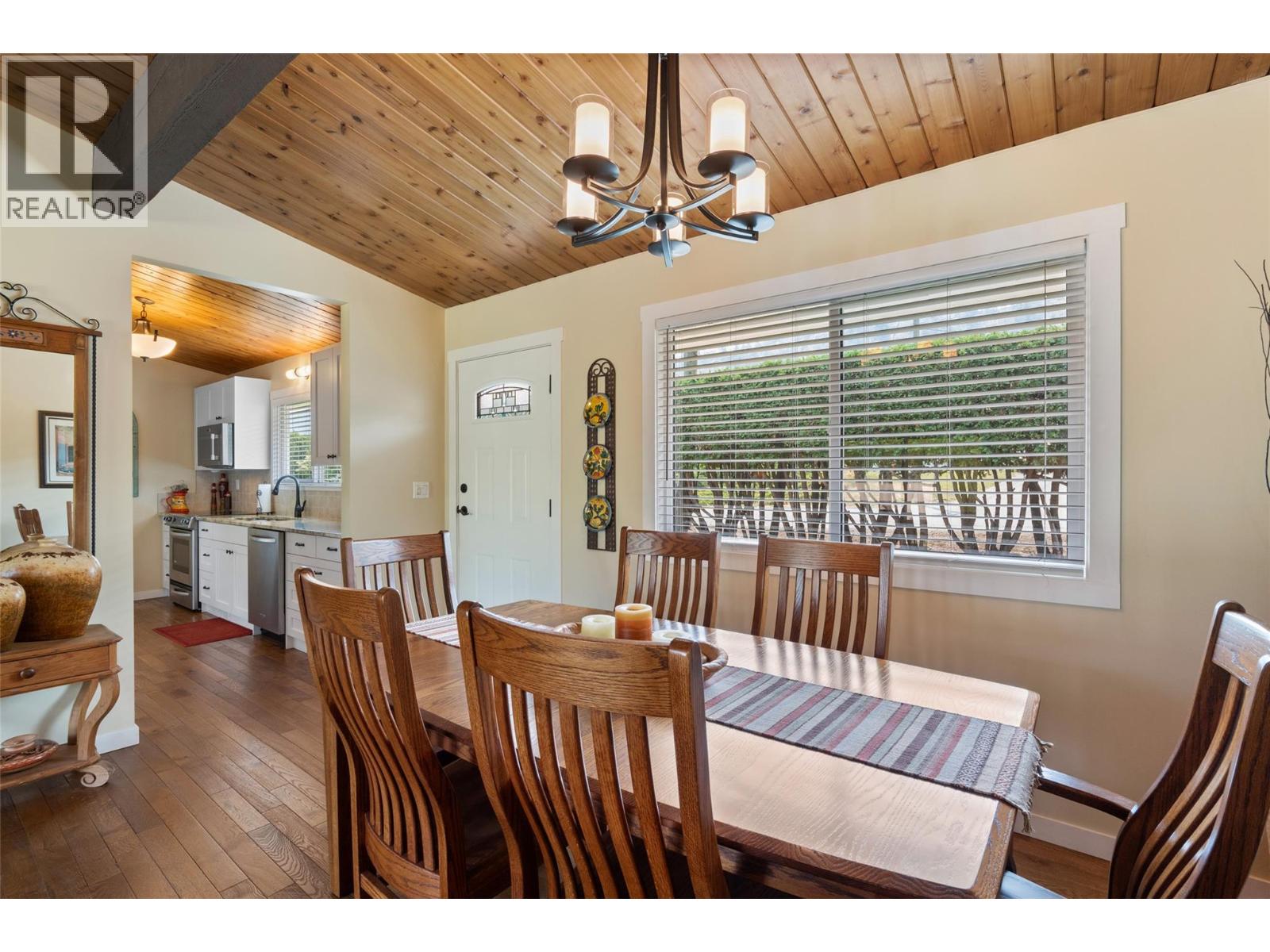 295 Viking Drive, Kamloops, British Columbia  V2C 5P1 - Photo 7 - 10398122