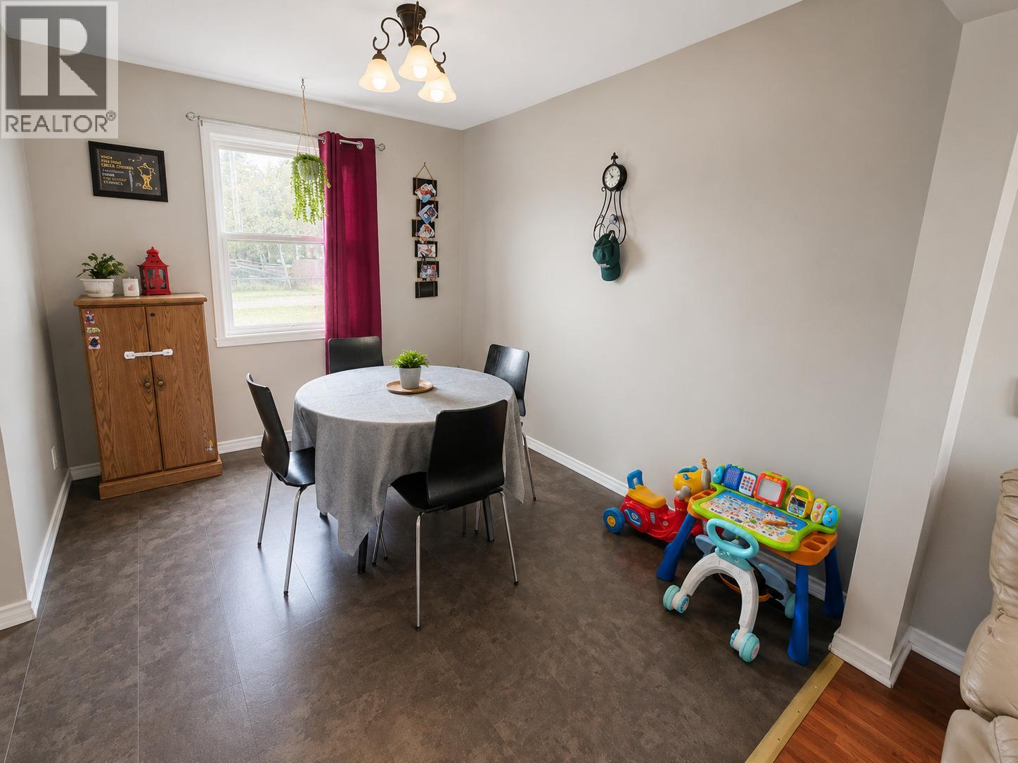 1721 109th Avenue, Dawson Creek, British Columbia  V1G 2V4 - Photo 6 - 10398278