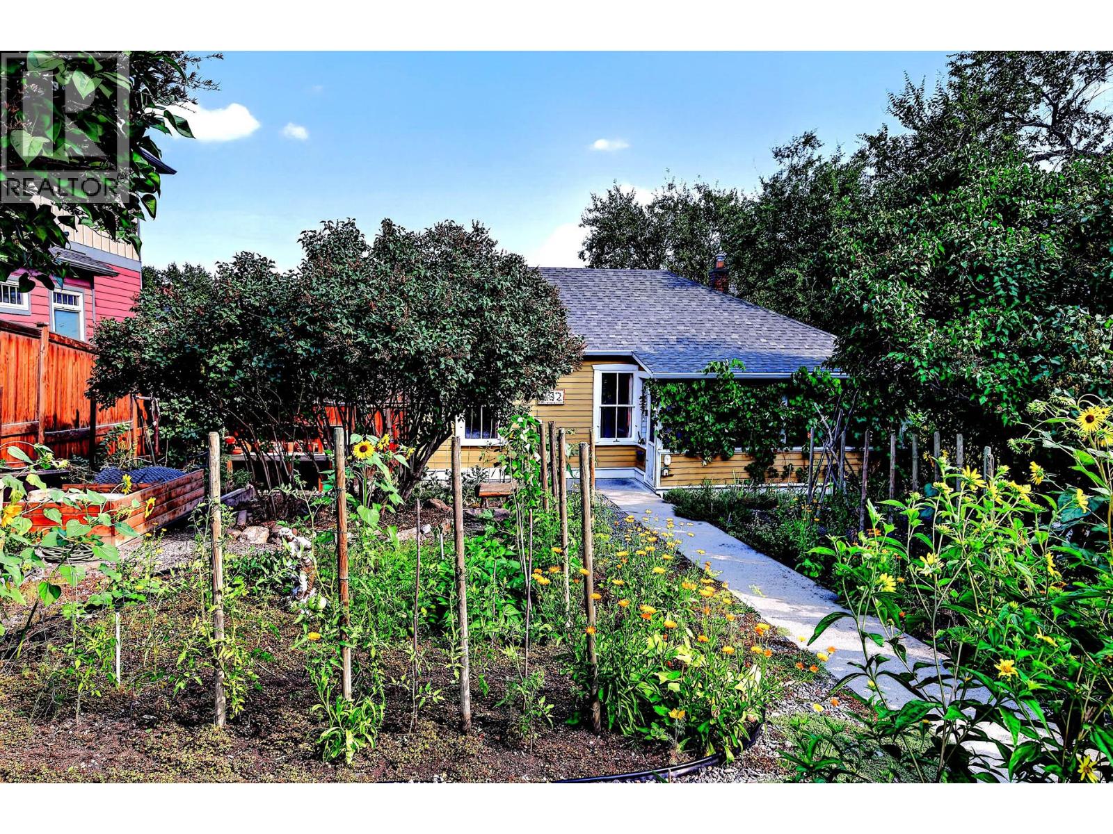 632 Battle Street, Kamloops, British Columbia  V2C 2M3 - Photo 3 - 10398274
