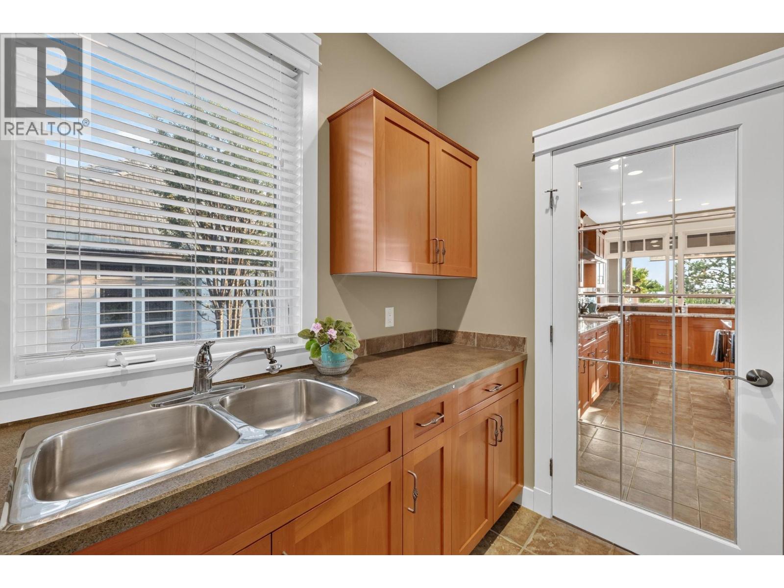 4780 Westridge Drive, Kelowna, British Columbia  V1W 3B5 - Photo 23 - 10398212