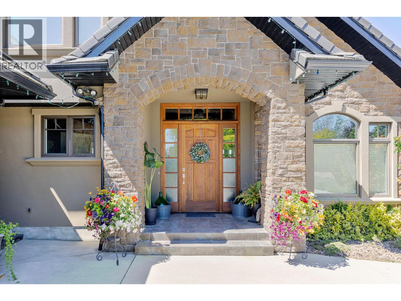 4780 Westridge Drive, Kelowna, British Columbia  V1W 3B5 - Photo 4 - 10398212