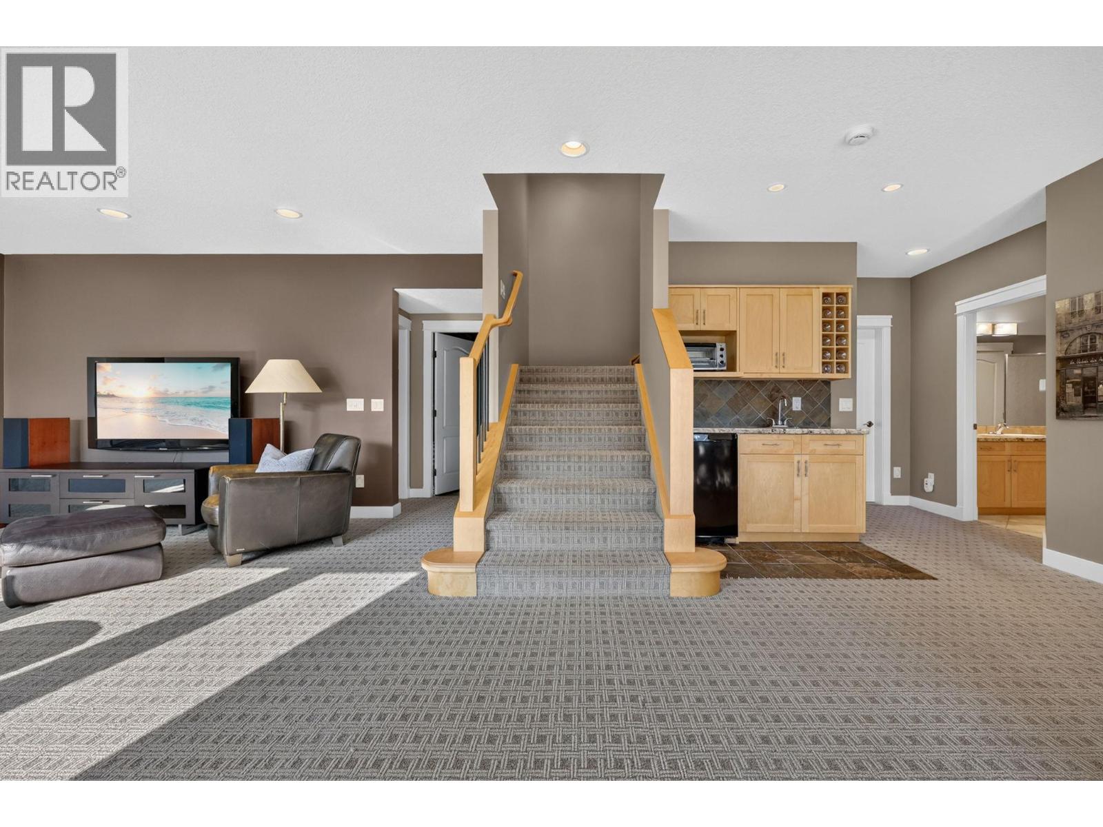 4780 Westridge Drive, Kelowna, British Columbia  V1W 3B5 - Photo 52 - 10398212
