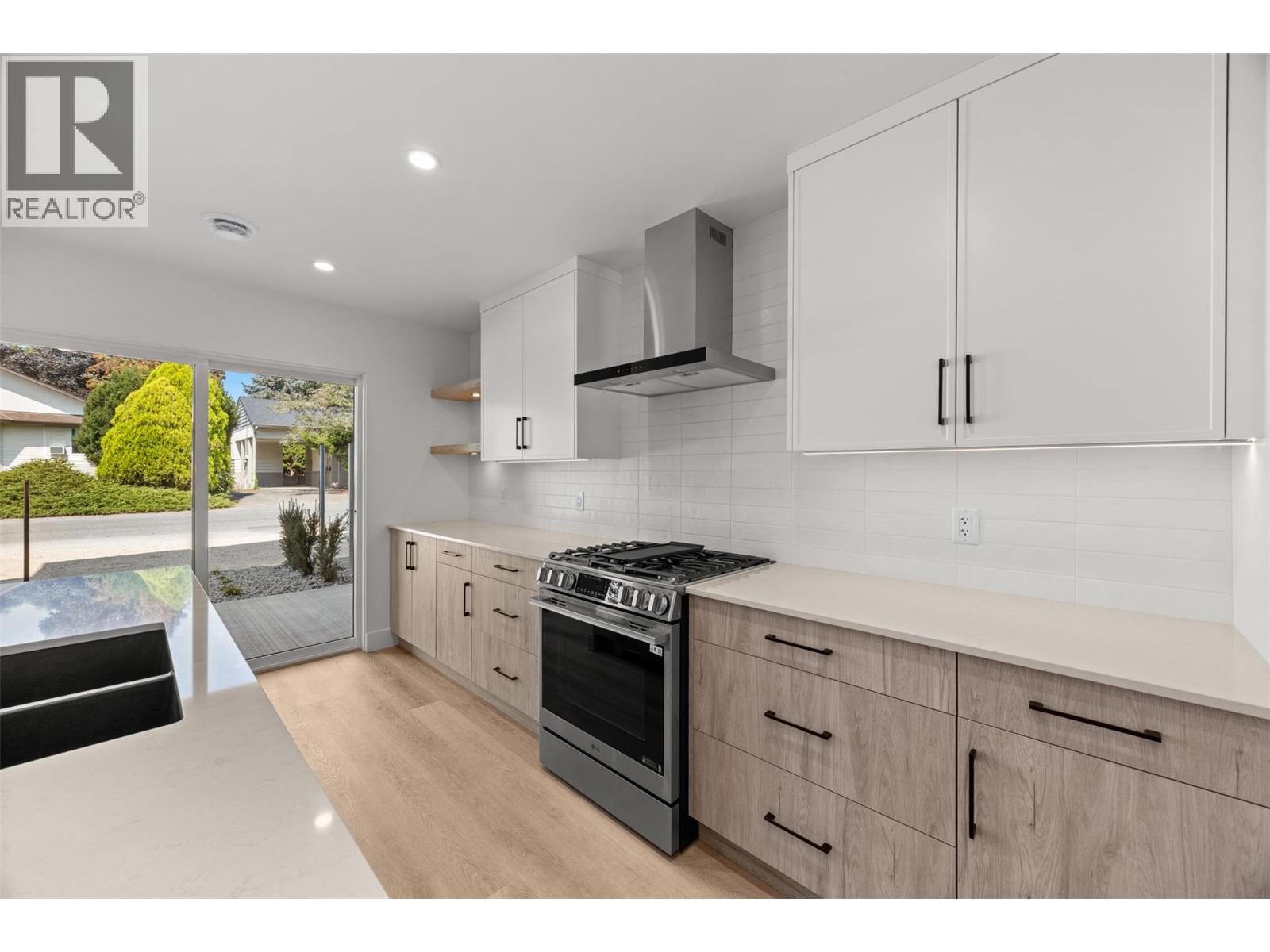 773 Kinnear Avenue Unit# 1, Kelowna, British Columbia  V1Y 5B2 - Photo 11 - 10395188