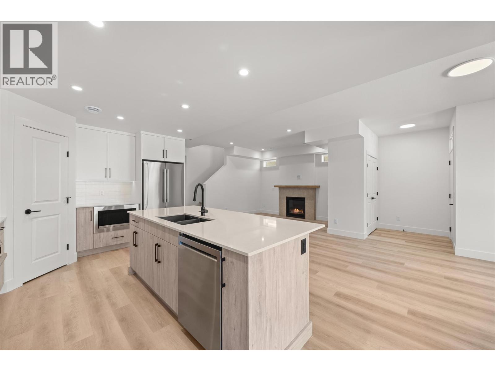 773 Kinnear Avenue Unit# 1, Kelowna, British Columbia  V1Y 5B2 - Photo 19 - 10395188