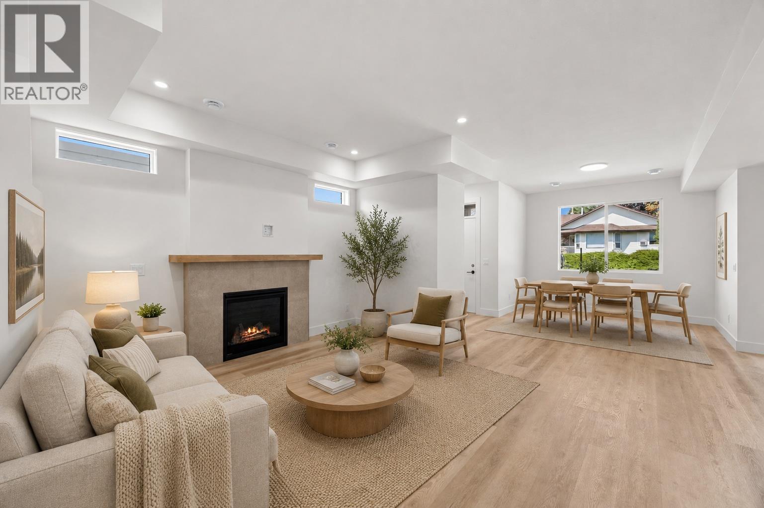 773 Kinnear Avenue Unit# 1, Kelowna, British Columbia  V1Y 5B2 - Photo 3 - 10395188