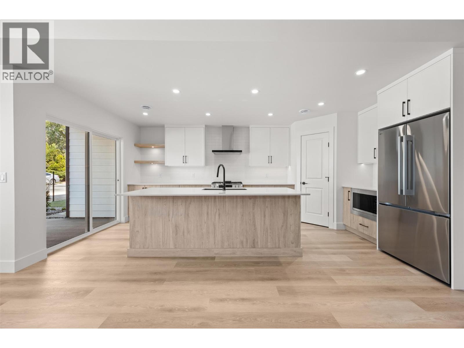 773 Kinnear Avenue Unit# 1, Kelowna, British Columbia  V1Y 5B2 - Photo 6 - 10395188