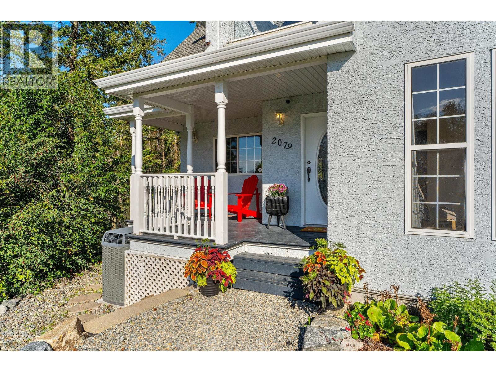 2079 Glenmohr Drive, Kamloops, British Columbia  V1S 1N4 - Photo 6 - 10398260