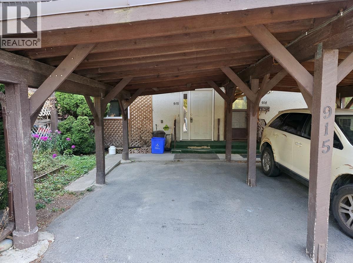 915 Dogwood Street, Creston, British Columbia  V0B 1G3 - Photo 1 - 10398270