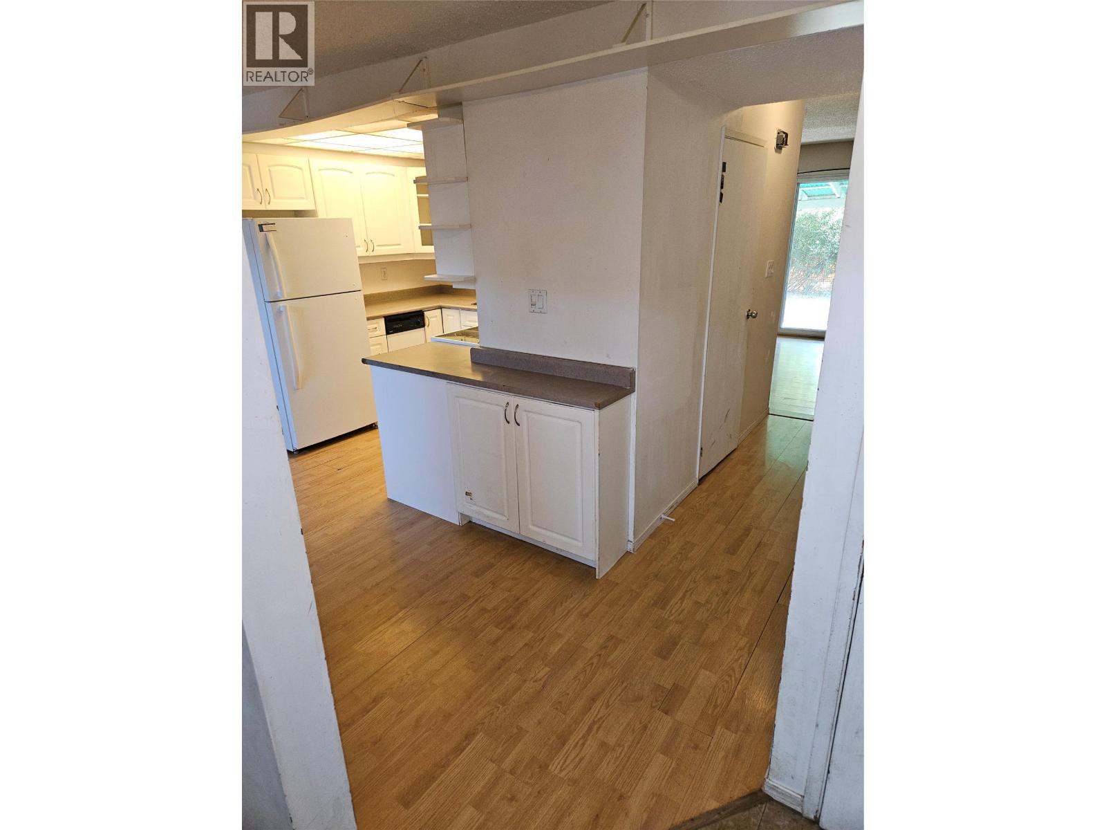 915 Dogwood Street, Creston, British Columbia  V0B 1G3 - Photo 2 - 10398270