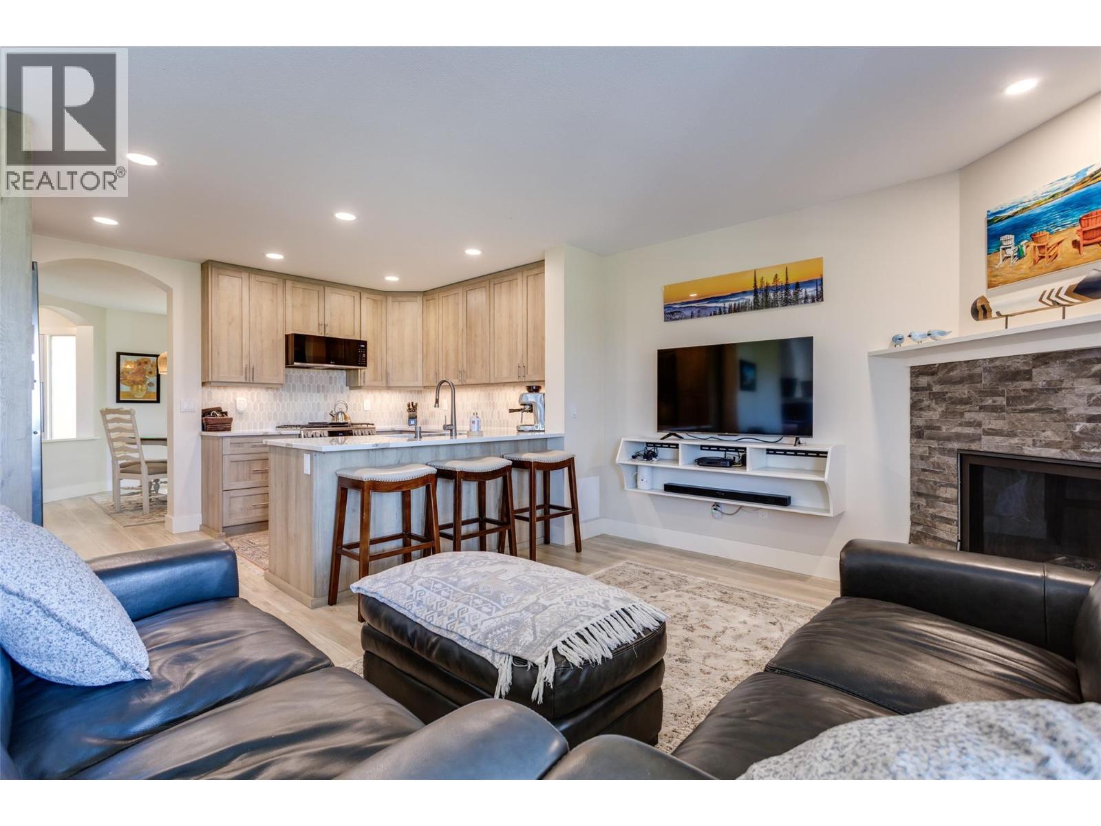 2361 Capistrano Drive, Kelowna, British Columbia  V1V 2A6 - Photo 15 - 10397928