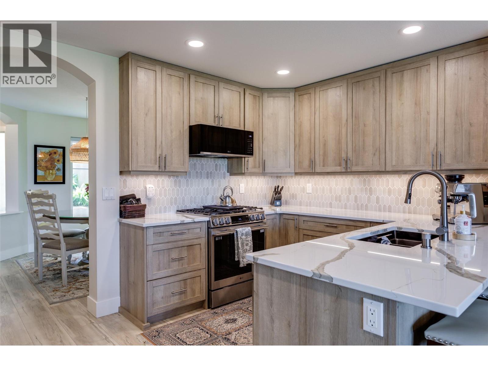 2361 Capistrano Drive, Kelowna, British Columbia  V1V 2A6 - Photo 17 - 10397928