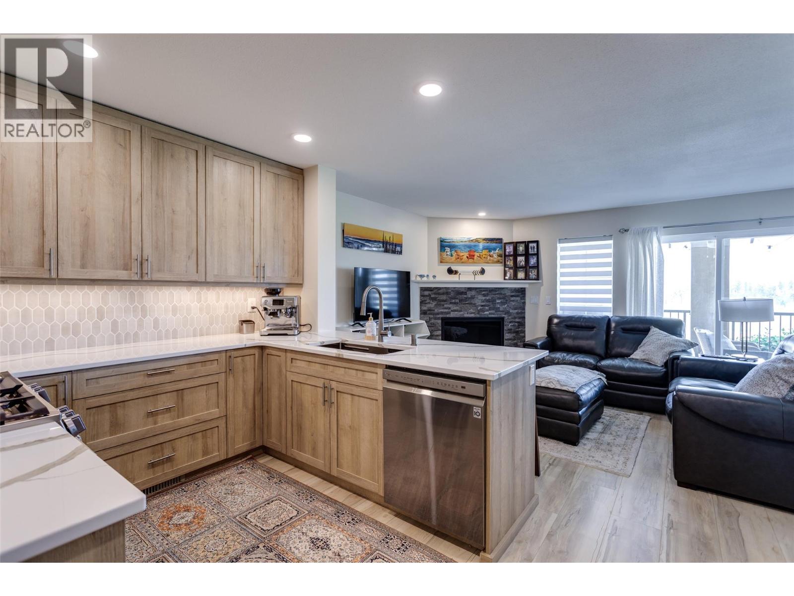 2361 Capistrano Drive, Kelowna, British Columbia  V1V 2A6 - Photo 18 - 10397928