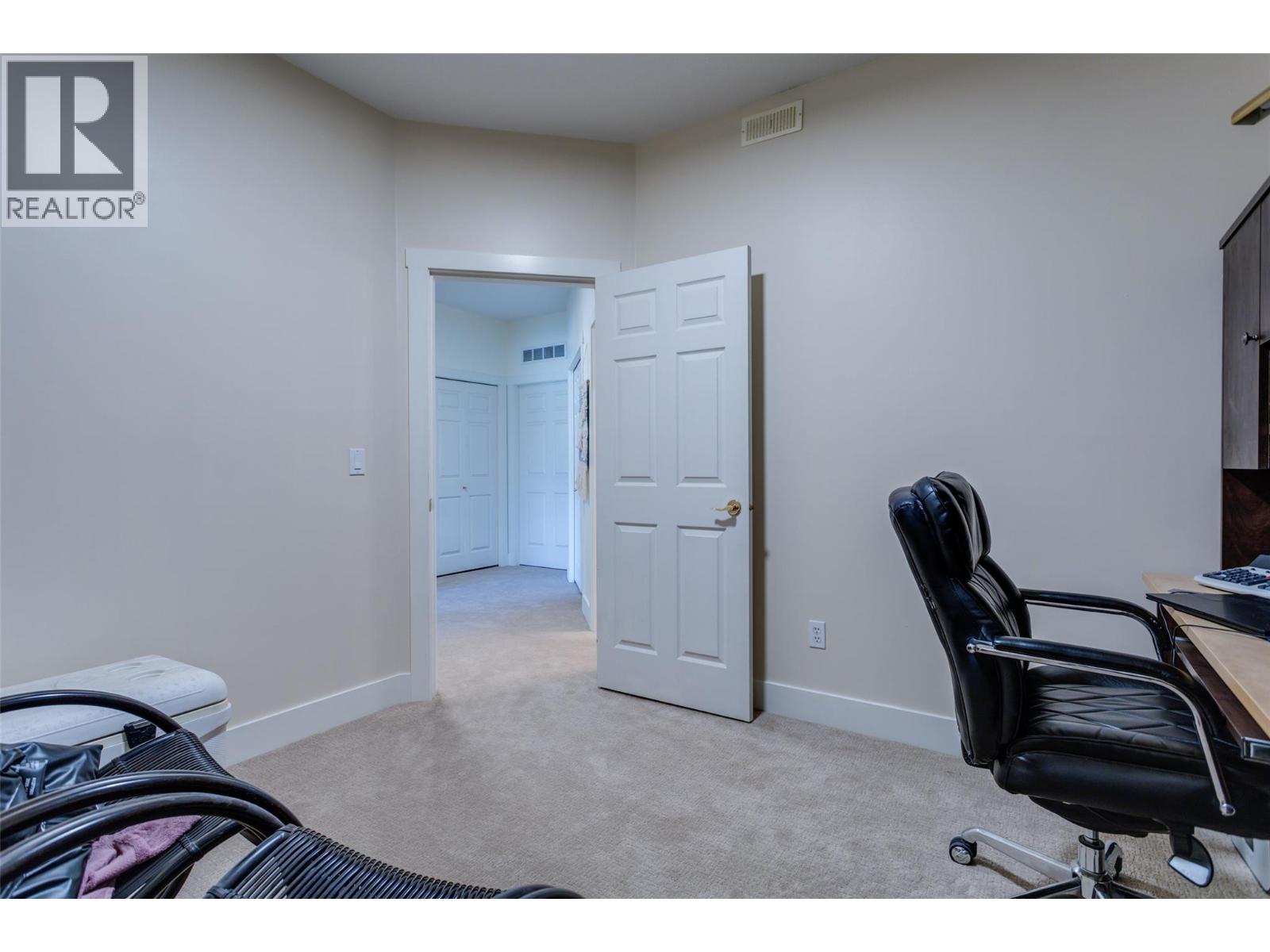 2361 Capistrano Drive, Kelowna, British Columbia  V1V 2A6 - Photo 44 - 10397928