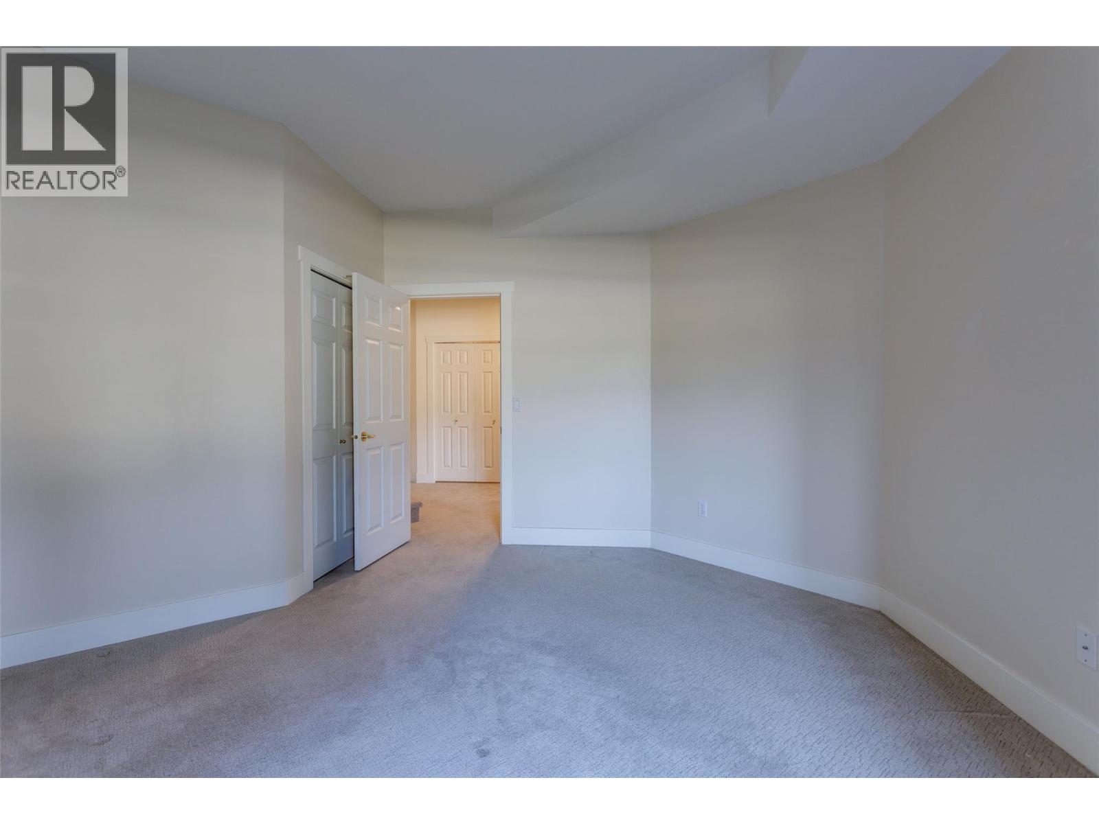 2361 Capistrano Drive, Kelowna, British Columbia  V1V 2A6 - Photo 46 - 10397928