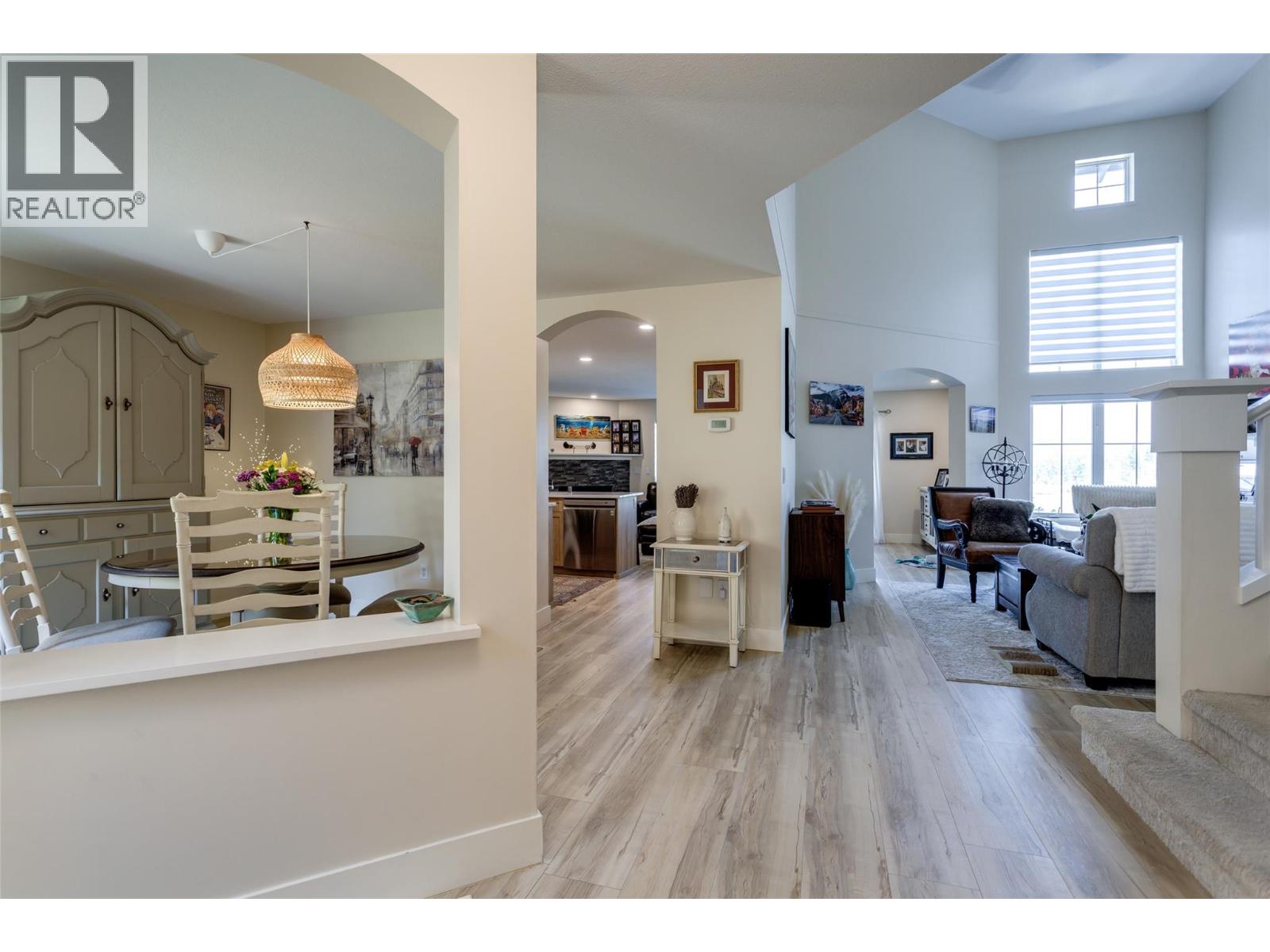 2361 Capistrano Drive, Kelowna, British Columbia  V1V 2A6 - Photo 6 - 10397928