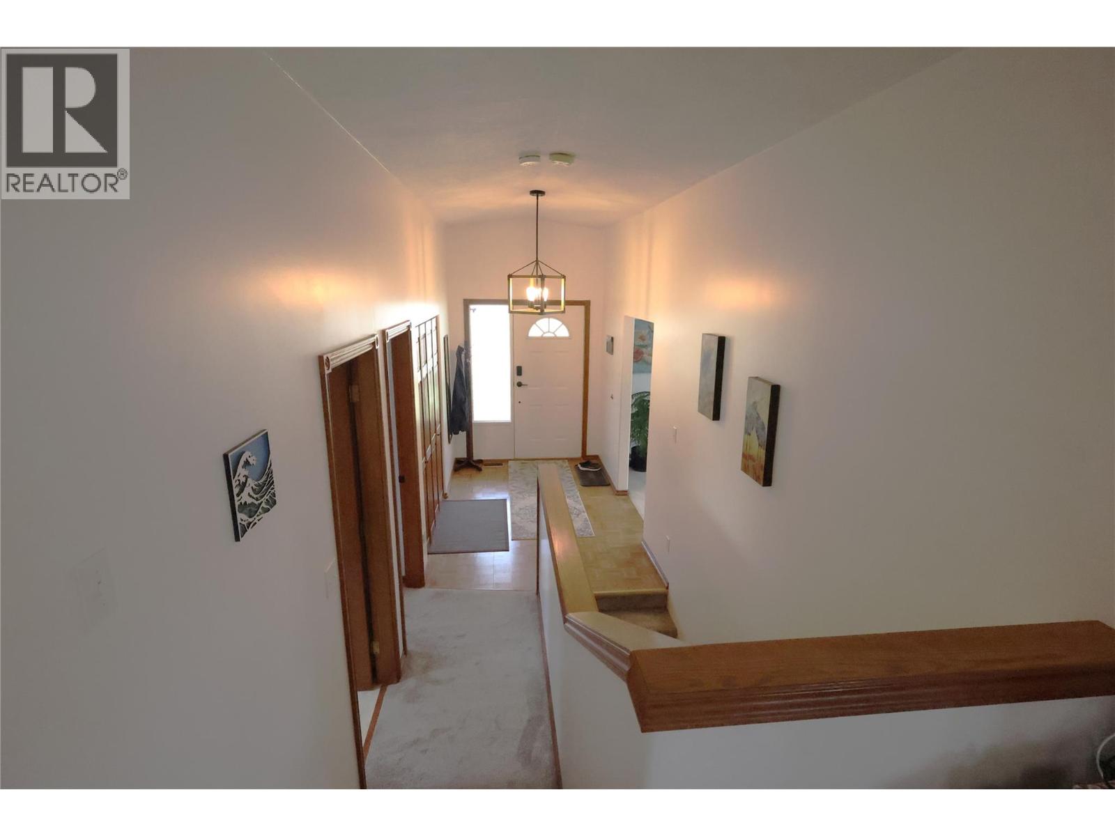 302 5th Street Nw, Nakusp, British Columbia  V0G 1R0 - Photo 11 - 10397491