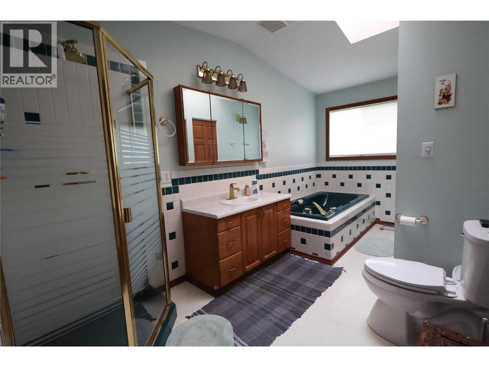 302 5th Street Nw, Nakusp, British Columbia  V0G 1R0 - Photo 18 - 10397491