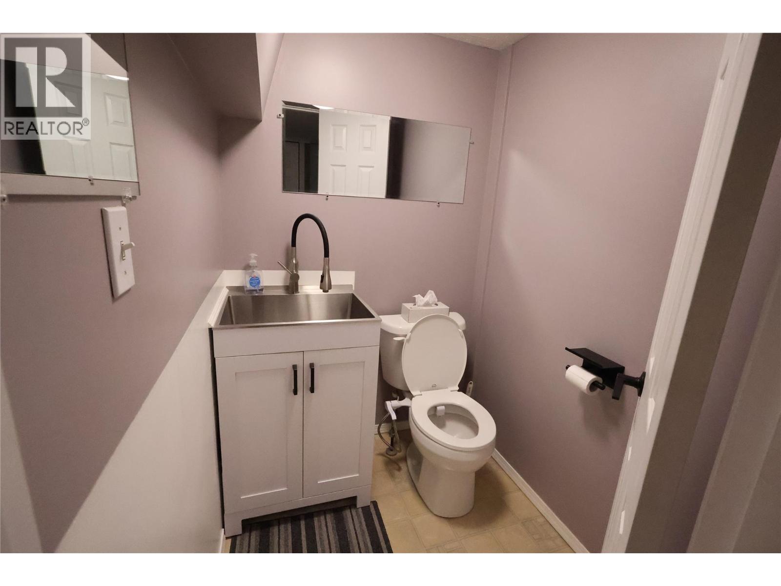 302 5th Street Nw, Nakusp, British Columbia  V0G 1R0 - Photo 26 - 10397491