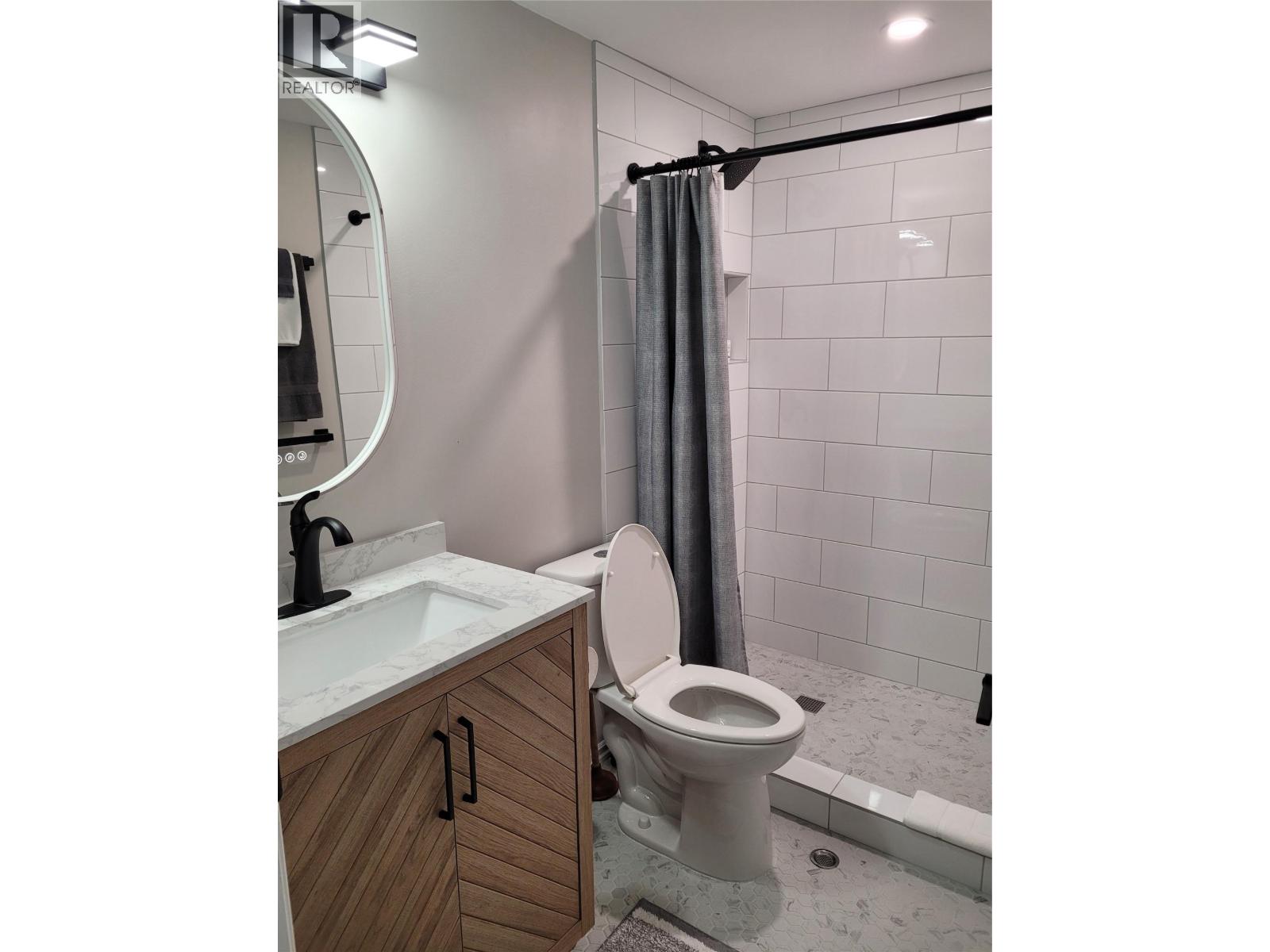302 5th Street Nw, Nakusp, British Columbia  V0G 1R0 - Photo 35 - 10397491