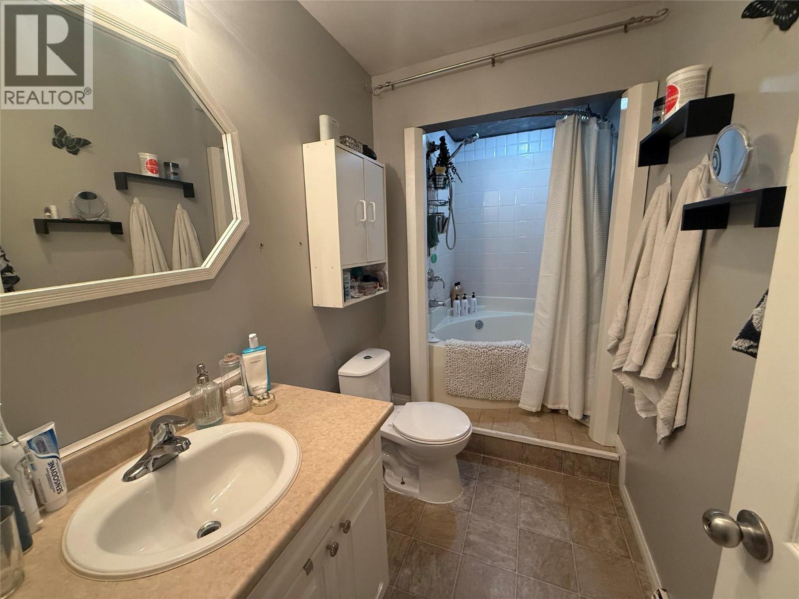 904 Cornwall Crescent, Dawson Creek, British Columbia  V1G 1N9 - Photo 9 - 10398290