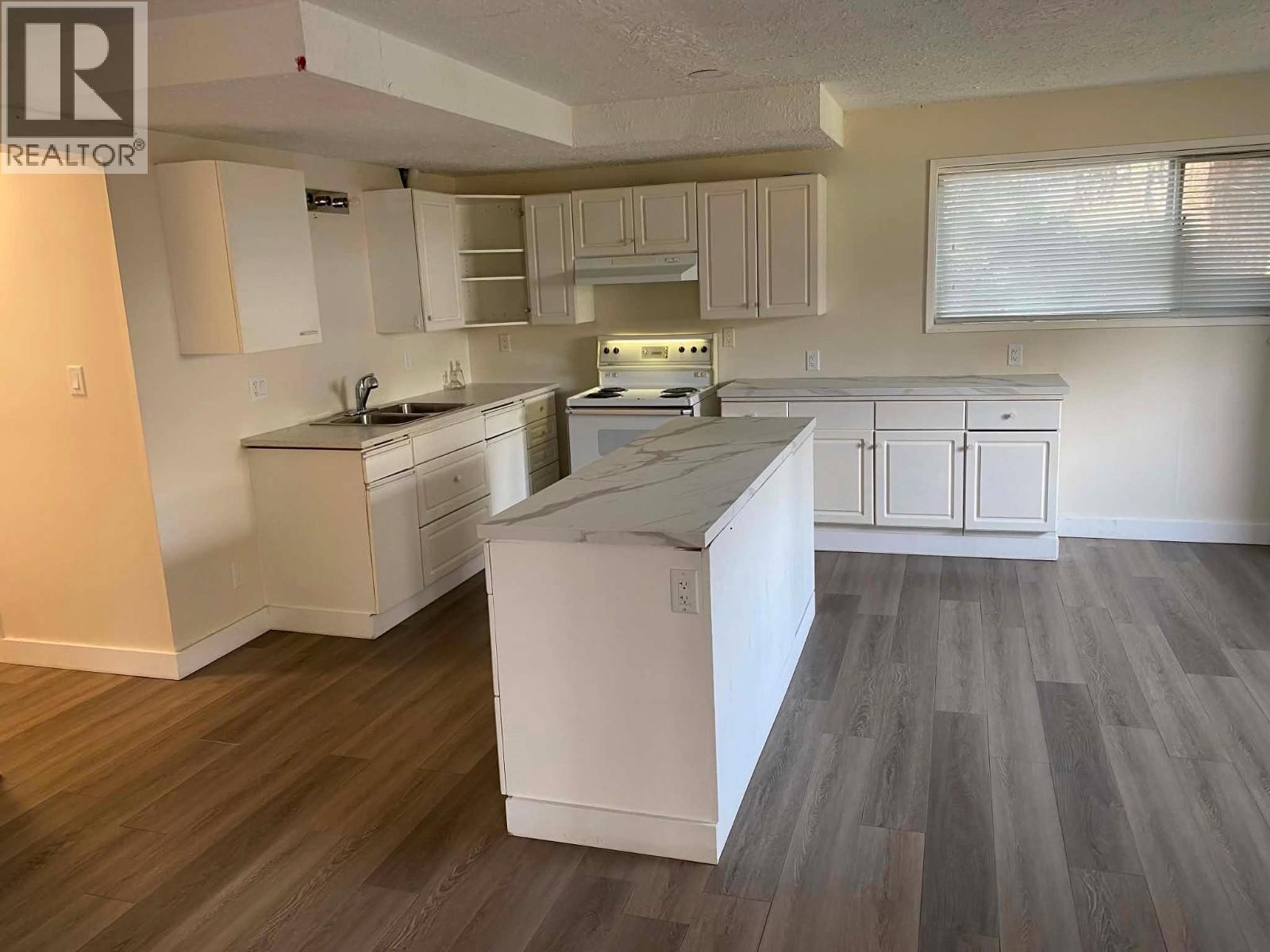 3271 10 Avenue Se, Salmon Arm, British Columbia  V1E 1W8 - Photo 48 - 10398156