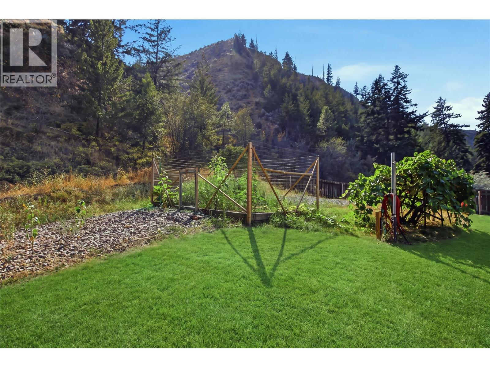 5697 Dallas Drive, Kamloops, British Columbia  V2C 4W9 - Photo 18 - 10398261