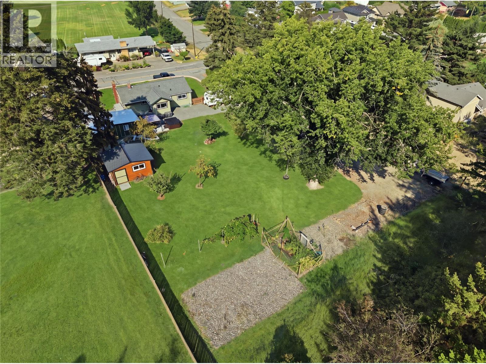 5697 Dallas Drive, Kamloops, British Columbia  V2C 4W9 - Photo 21 - 10398261