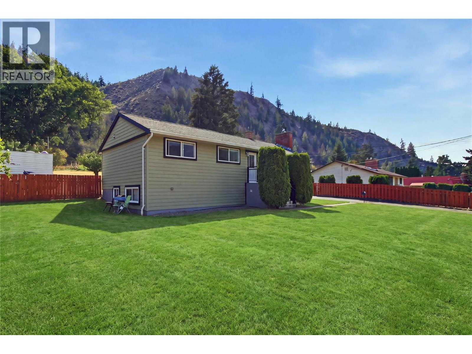 5697 Dallas Drive, Kamloops, British Columbia  V2C 4W9 - Photo 3 - 10398261