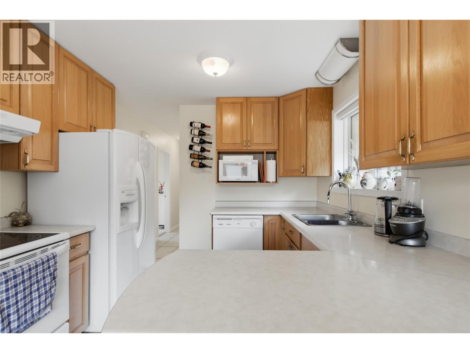 5697 Dallas Drive, Kamloops, British Columbia  V2C 4W9 - Photo 35 - 10398261