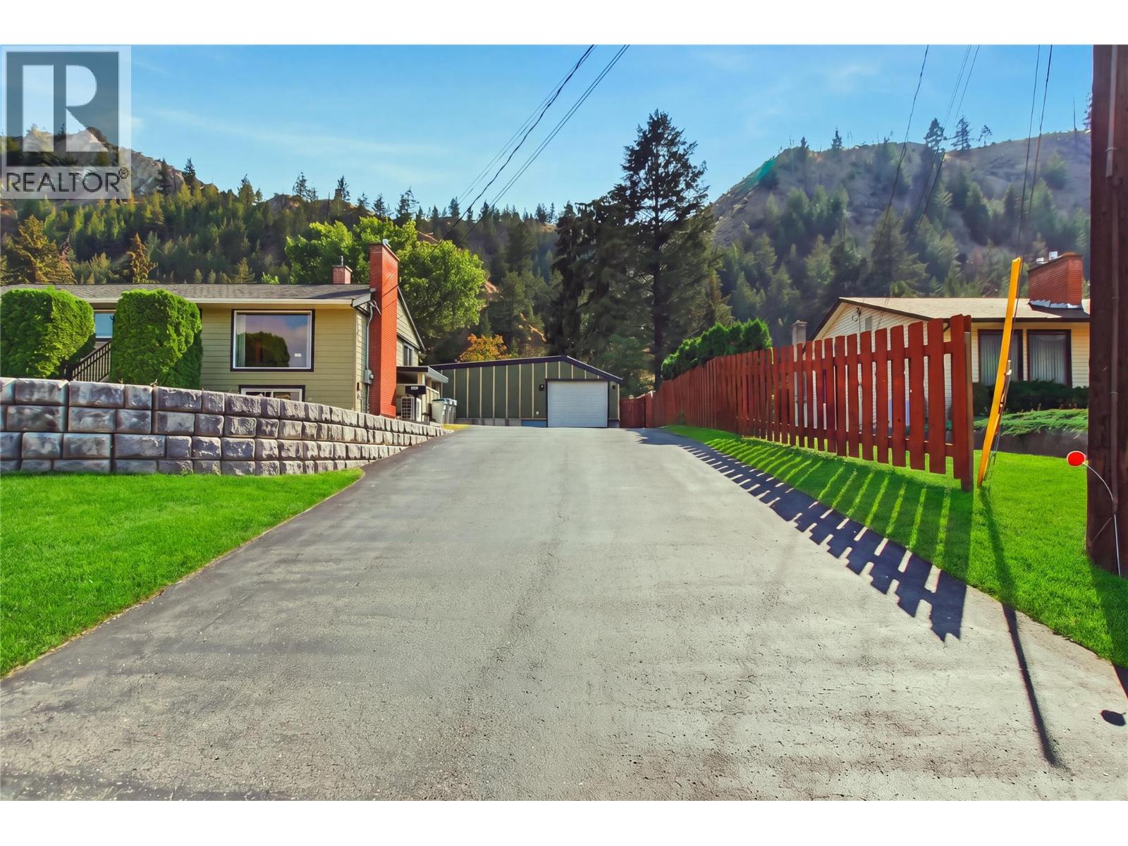 5697 Dallas Drive, Kamloops, British Columbia  V2C 4W9 - Photo 4 - 10398261