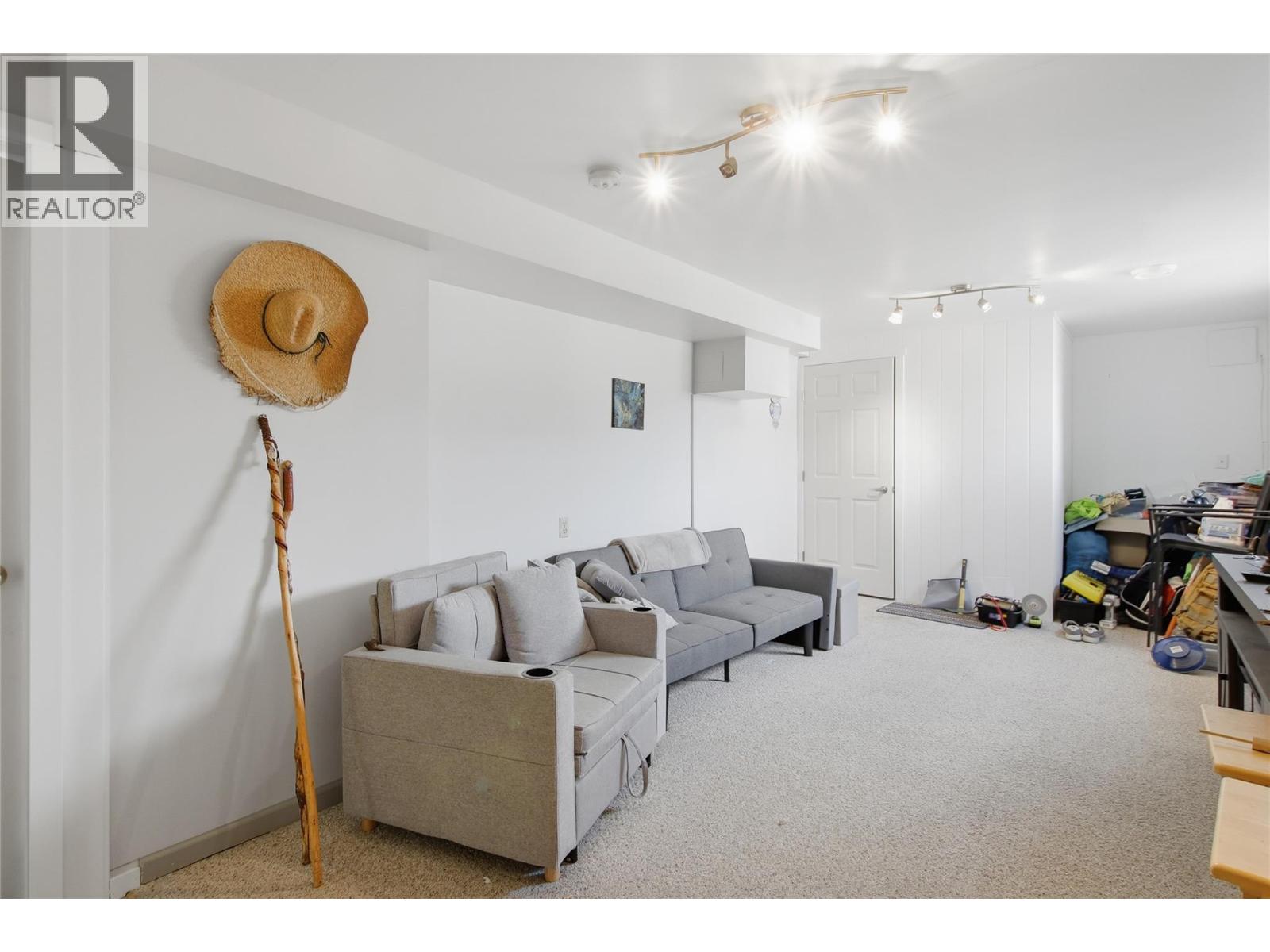 5697 Dallas Drive, Kamloops, British Columbia  V2C 4W9 - Photo 43 - 10398261
