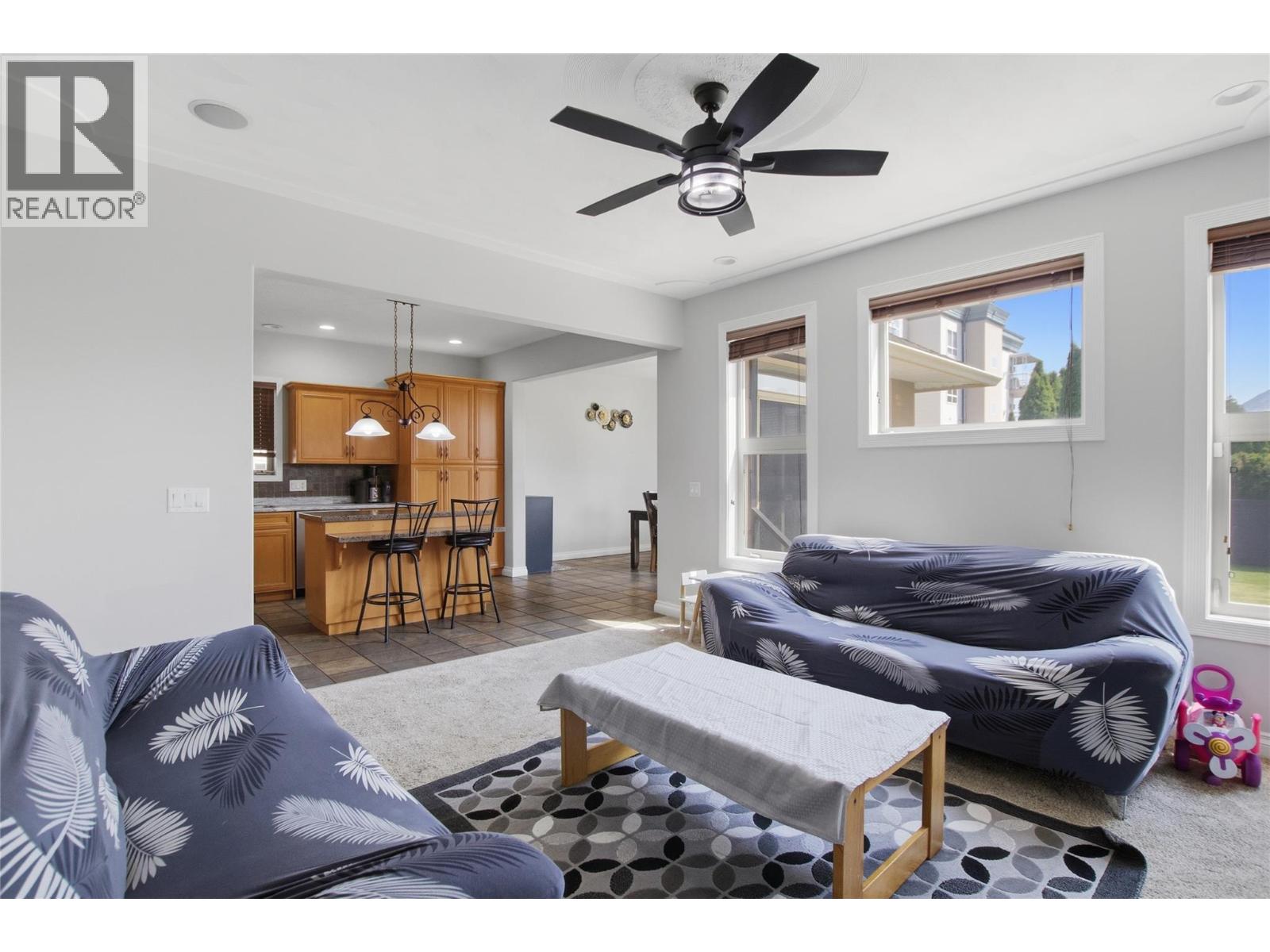 819 Arlington Court, Kamloops, British Columbia  V2B 8T5 - Photo 14 - 10398303