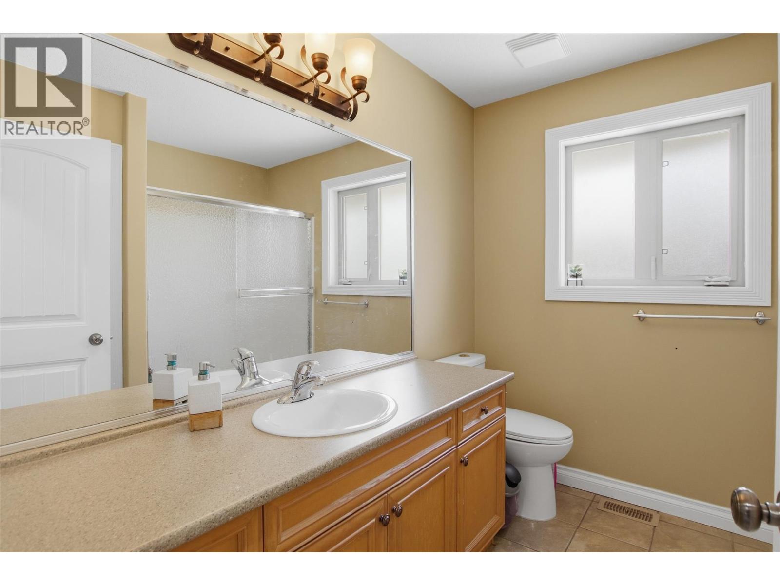 819 Arlington Court, Kamloops, British Columbia  V2B 8T5 - Photo 32 - 10398303