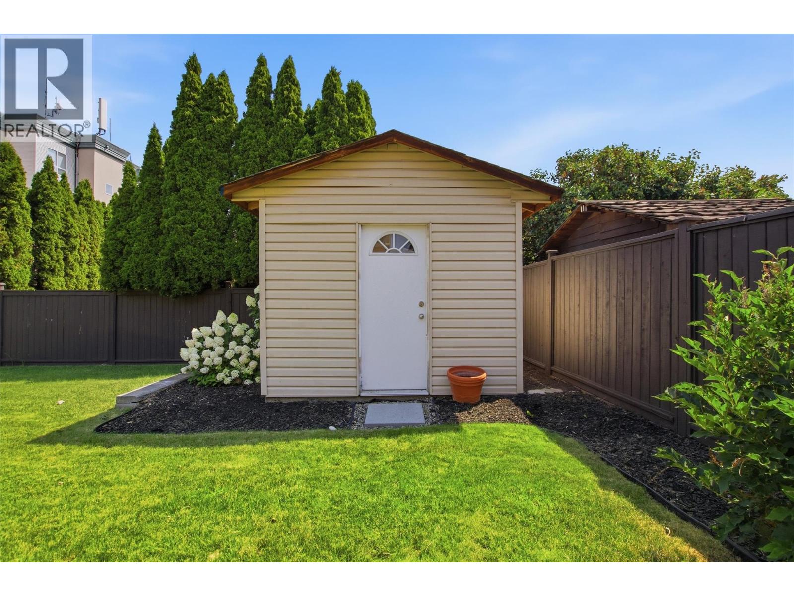 819 Arlington Court, Kamloops, British Columbia  V2B 8T5 - Photo 49 - 10398303