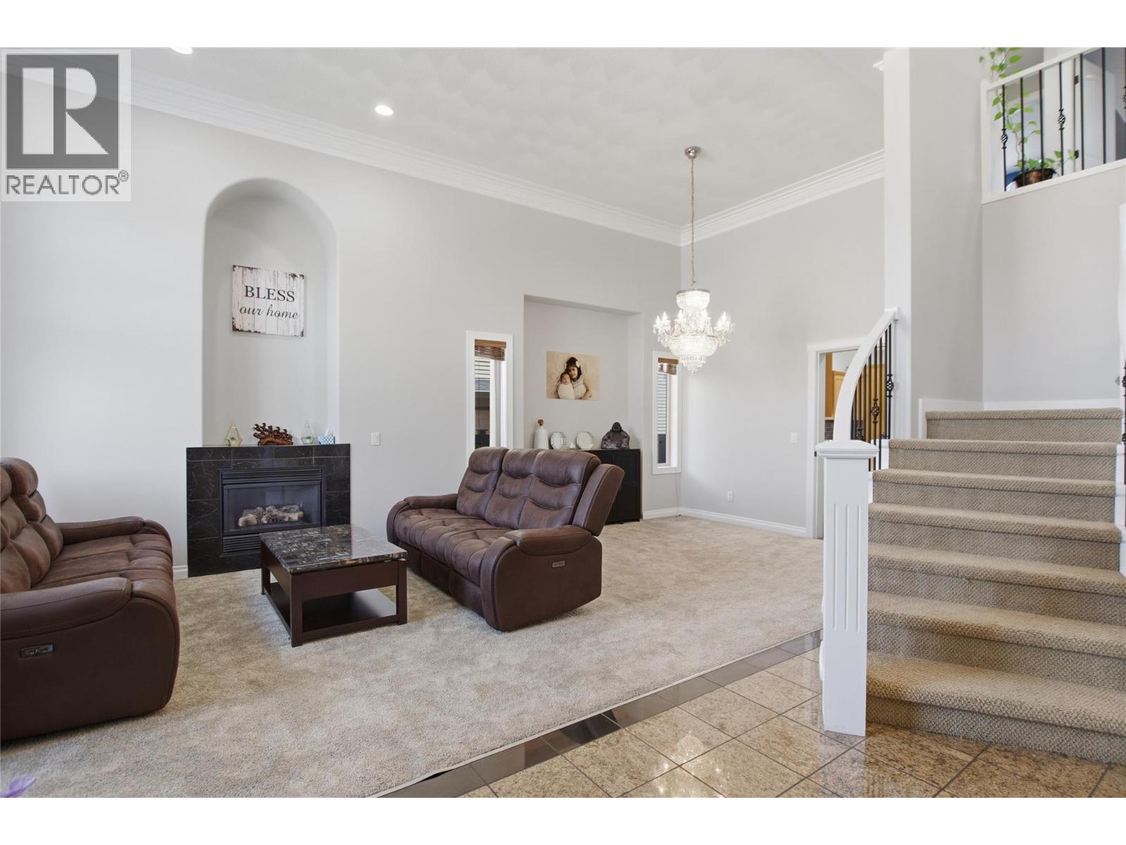 819 Arlington Court, Kamloops, British Columbia  V2B 8T5 - Photo 9 - 10398303